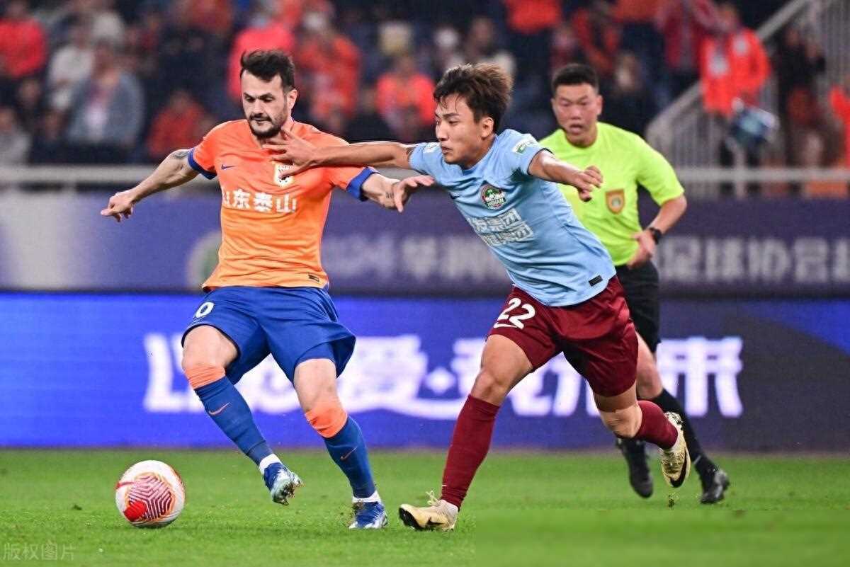 关于帕尔马新赛季引援引发球迷热议，备战新战役的信息