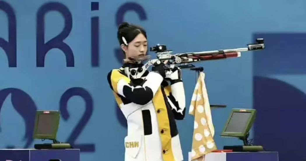 印度代表团在射击比赛中取得好成绩