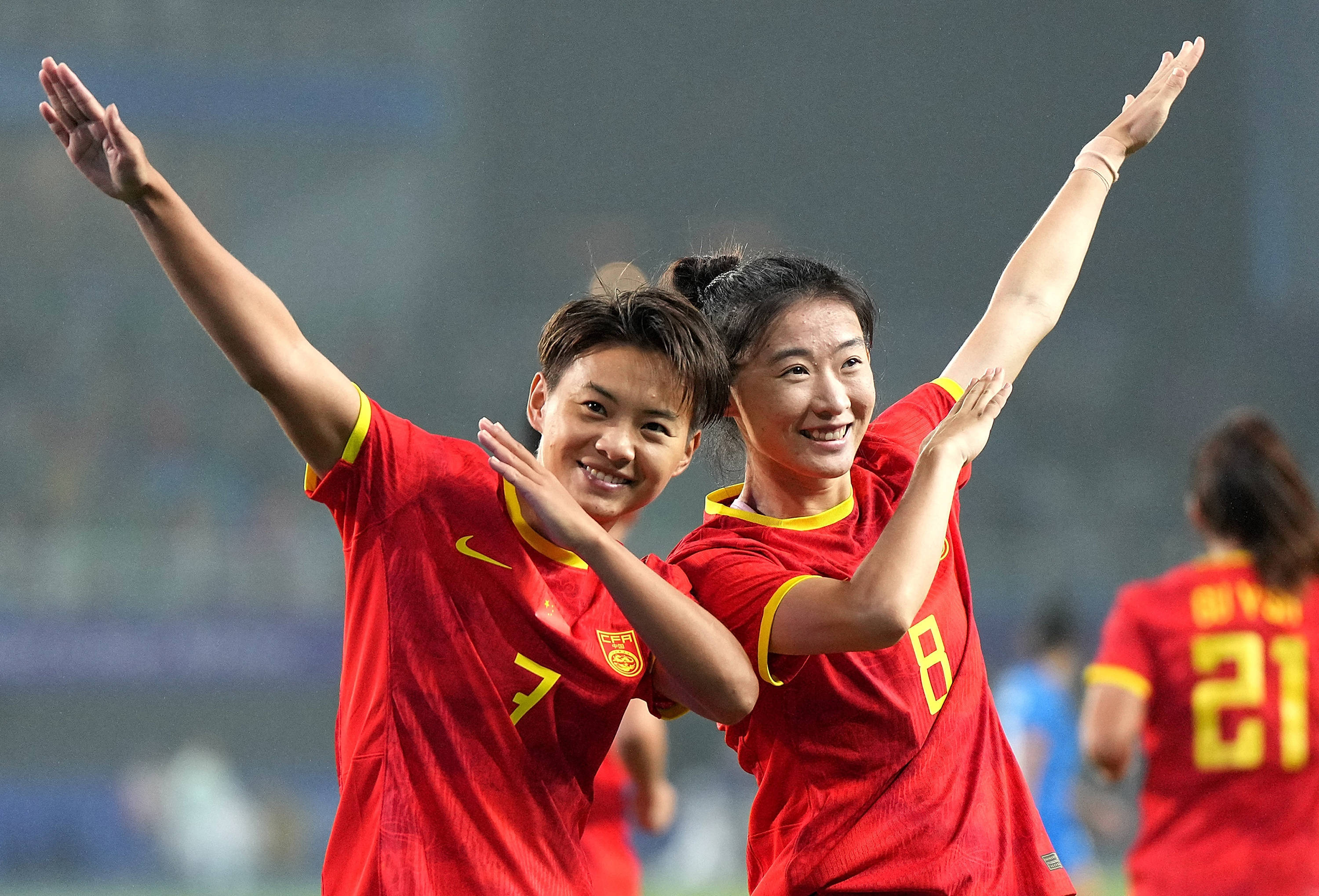 女足备战全国比赛，力争夺冠的简单介绍
