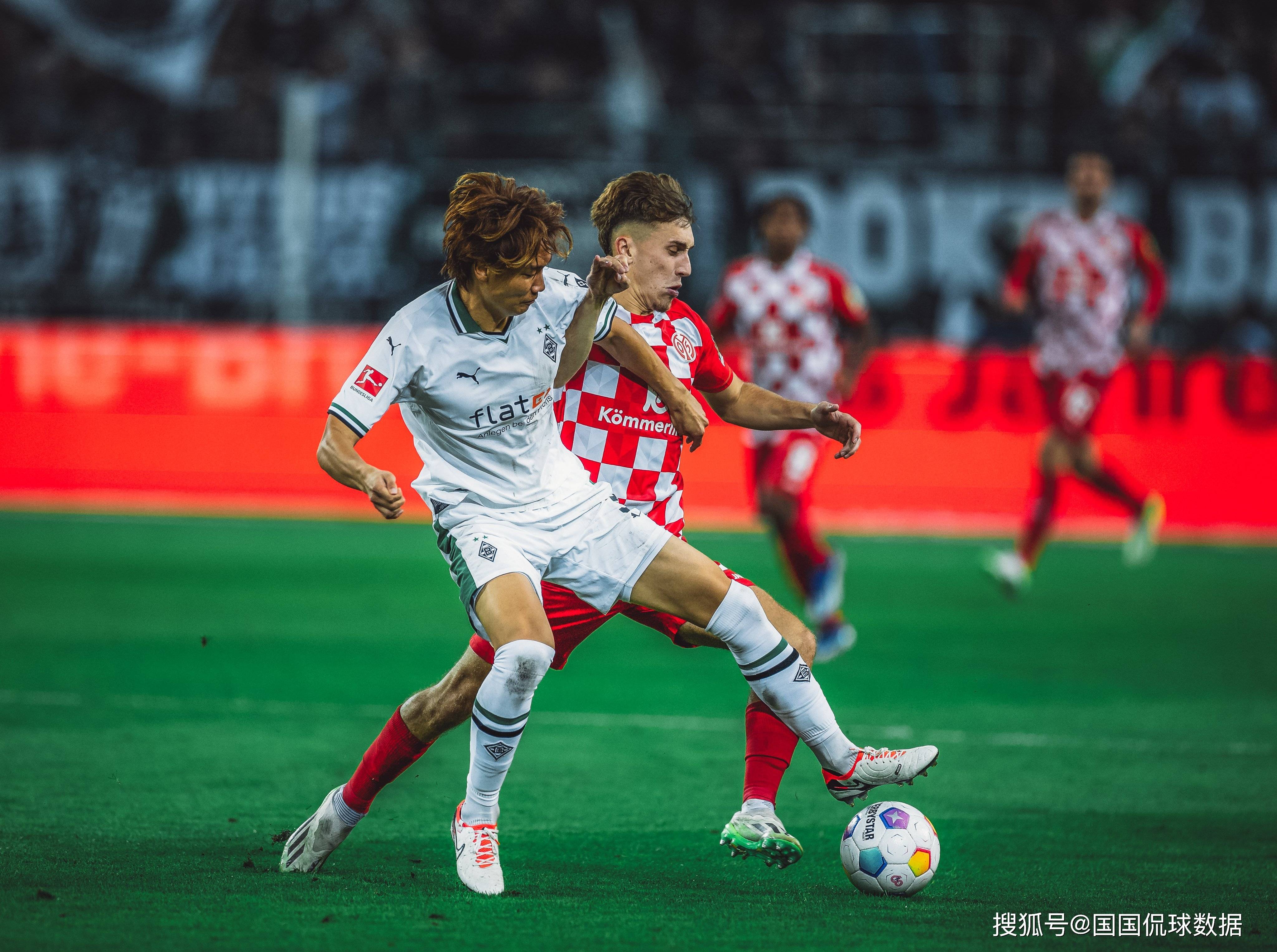 关于美因茨拜仁慕尼黑：德国联赛硝烟四起的信息