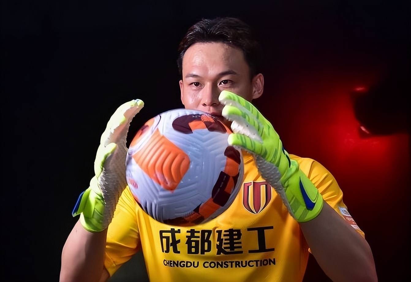 中国足协杯：重庆斯威球员气质不凡的简单介绍