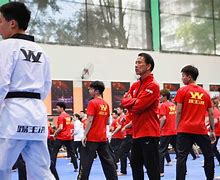 科林诺瑞所打造剑桥冠军万磁器赵巨所操的简单介绍