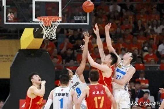 包含河南建业主场迎战大连赛马，力争主场三分的词条