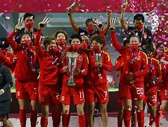包含亚洲杯半决赛：韩国女足与澳大利亚队争夺门票的词条