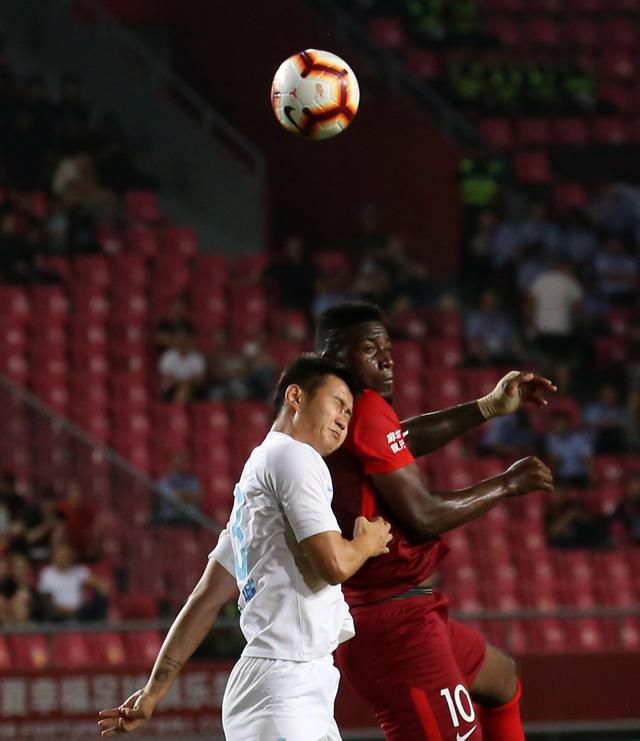 凯发娱乐平台-大连足球盛宴：大连一方迎战河北华夏幸福