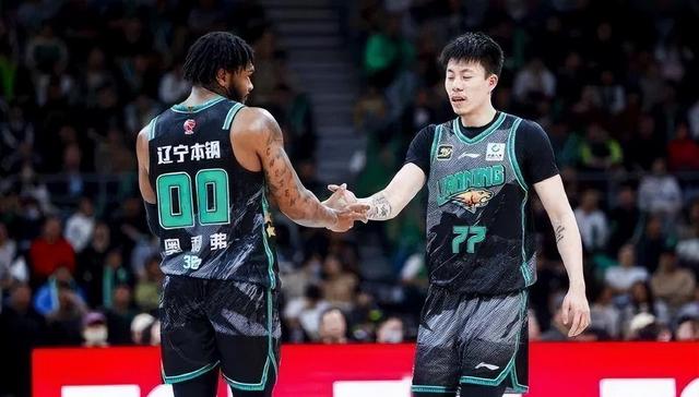 宿敌对决即将上演，球迷热情高涨的简单介绍