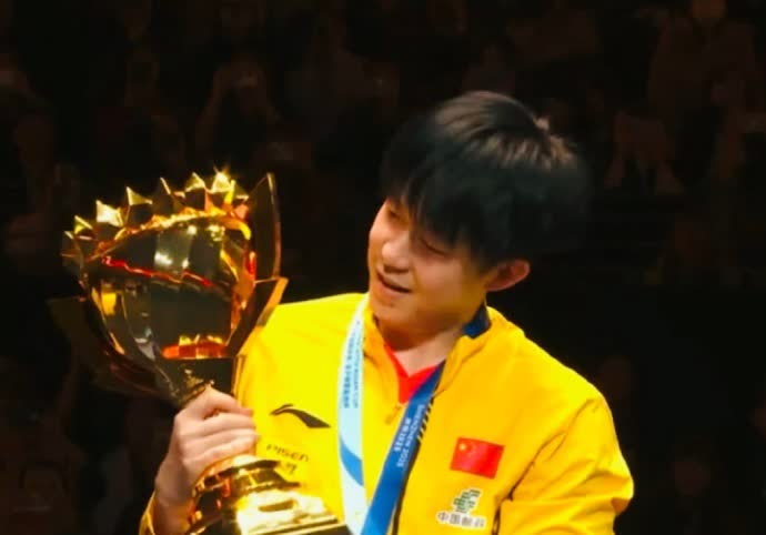 泰国乒乓球选手成功过关斩将，再次晋级