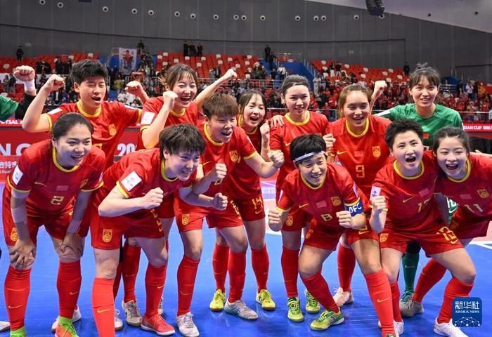 关于亚洲杯举办地方以来，足球热度持续爆棚的信息