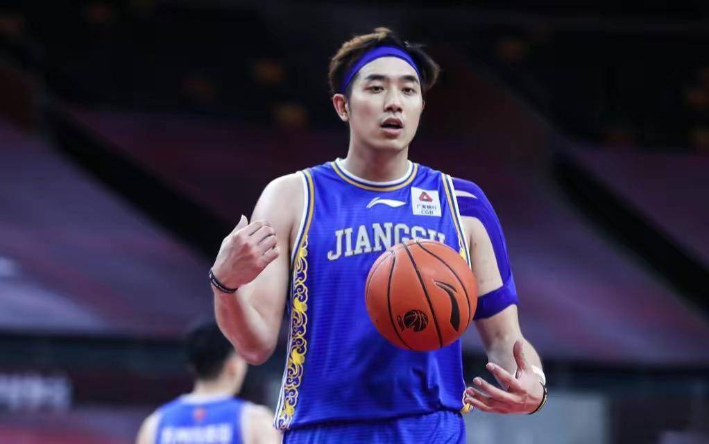 包含亚特兰大卫冕冠军雄心勃勃，豪取胜利的词条