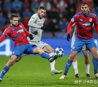 摩德洪克队喜迎胜利，夺目表现