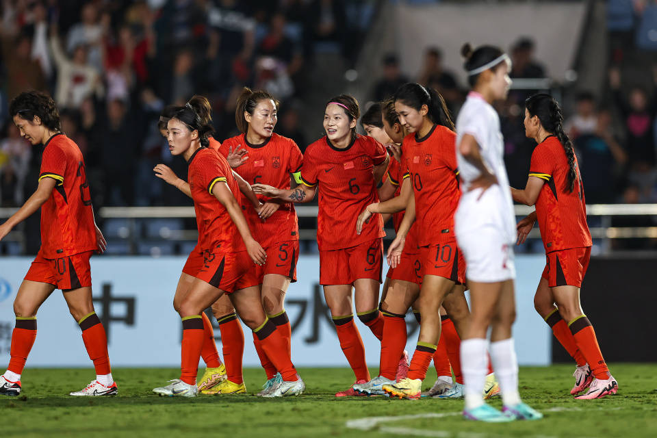 中国女足备战国际足球赛事，目标夺得冠军