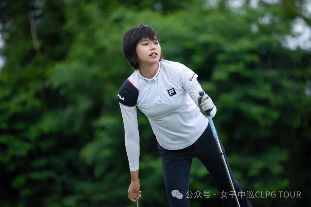 东京奥运备战：女子球员努力训练