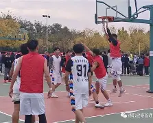 各显神通，球员们在场上将谱写属于自己的胜利之歌的简单介绍