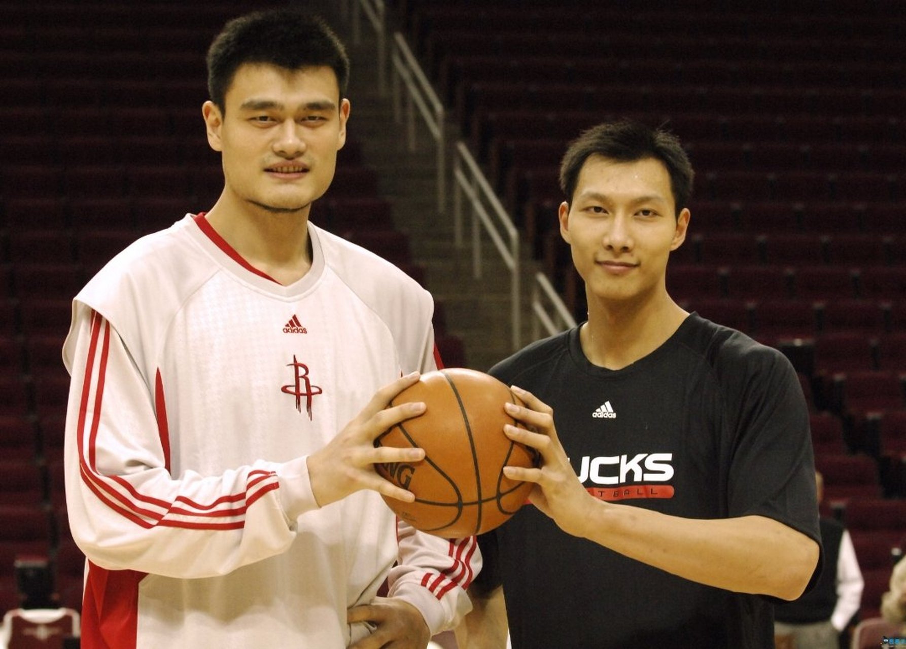 NBA球员易建联领衔本土球星，在联赛中大放异彩