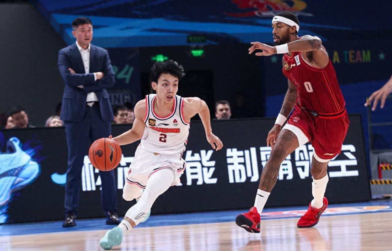 北京男篮客场略胜一筹，战胜福建队