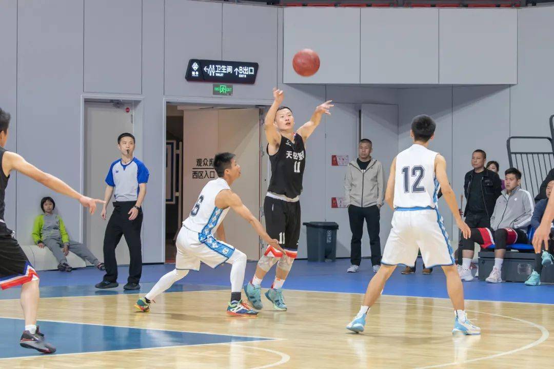 热门队伍争分夺秒，胜负无人能够预测的简单介绍