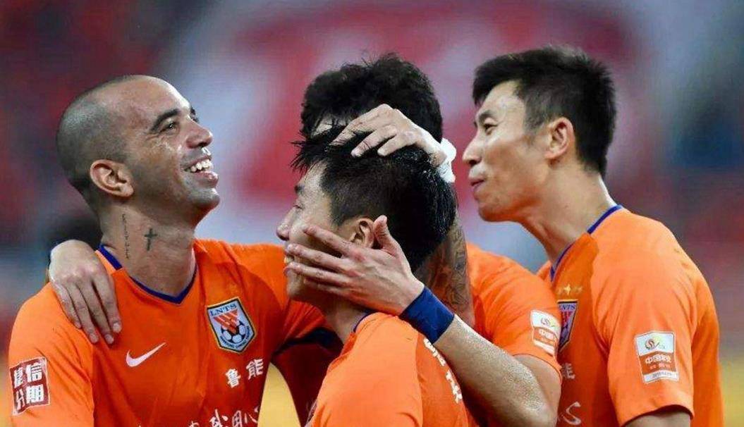 打出神奇一击，球员成为焦点