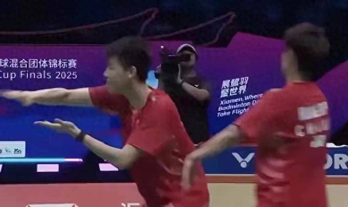 包含火爆比赛：实力碾压对手战果喜人！的词条
