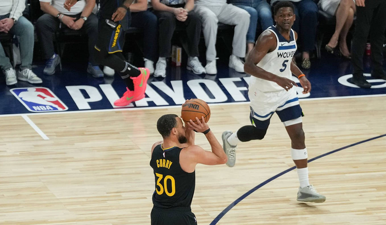 NBA球员在比赛中受伤，缺席季后赛的简单介绍
